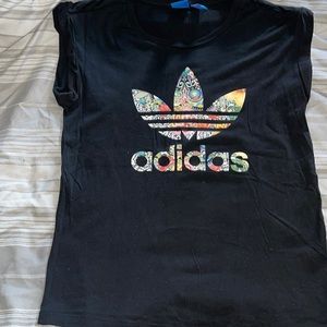 Womens size small adidas shirt